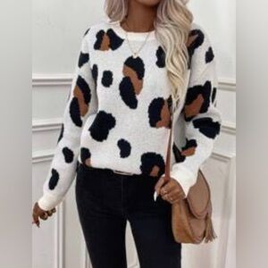 Brand new gorgeous leopard print sweater